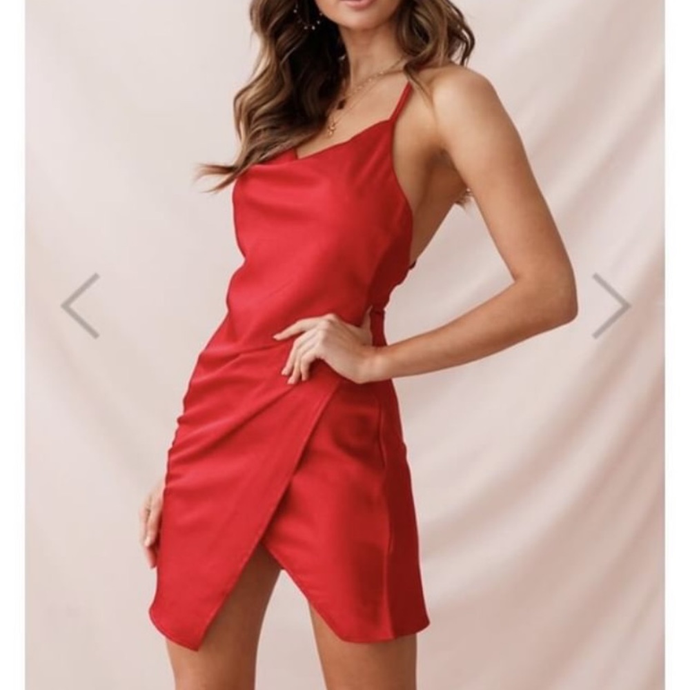 Selfie Leslie Red Dress